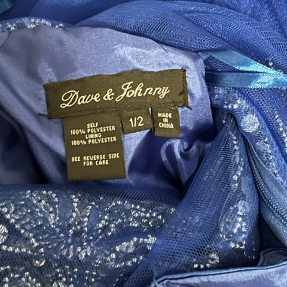 Dave & Johnny Gorgeous Blue Sequined Gown Size 1/2 - Picture 7 of 9
